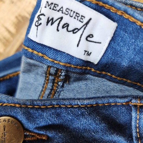 Measure & Made Medium Wash Ankle Jeans - Fitlogic Technology - 64% Cotton Blend - Picture 4 of 6